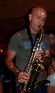 Dax, the man with the sax